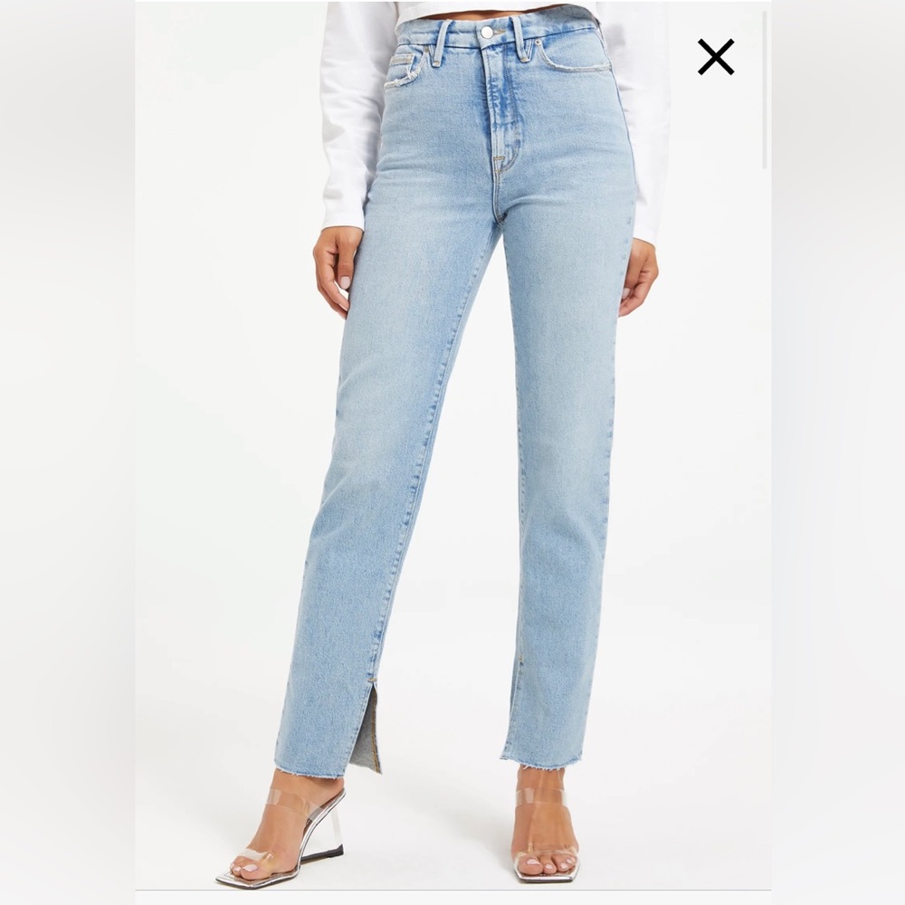 Good American indigo color jeans with ankle slit